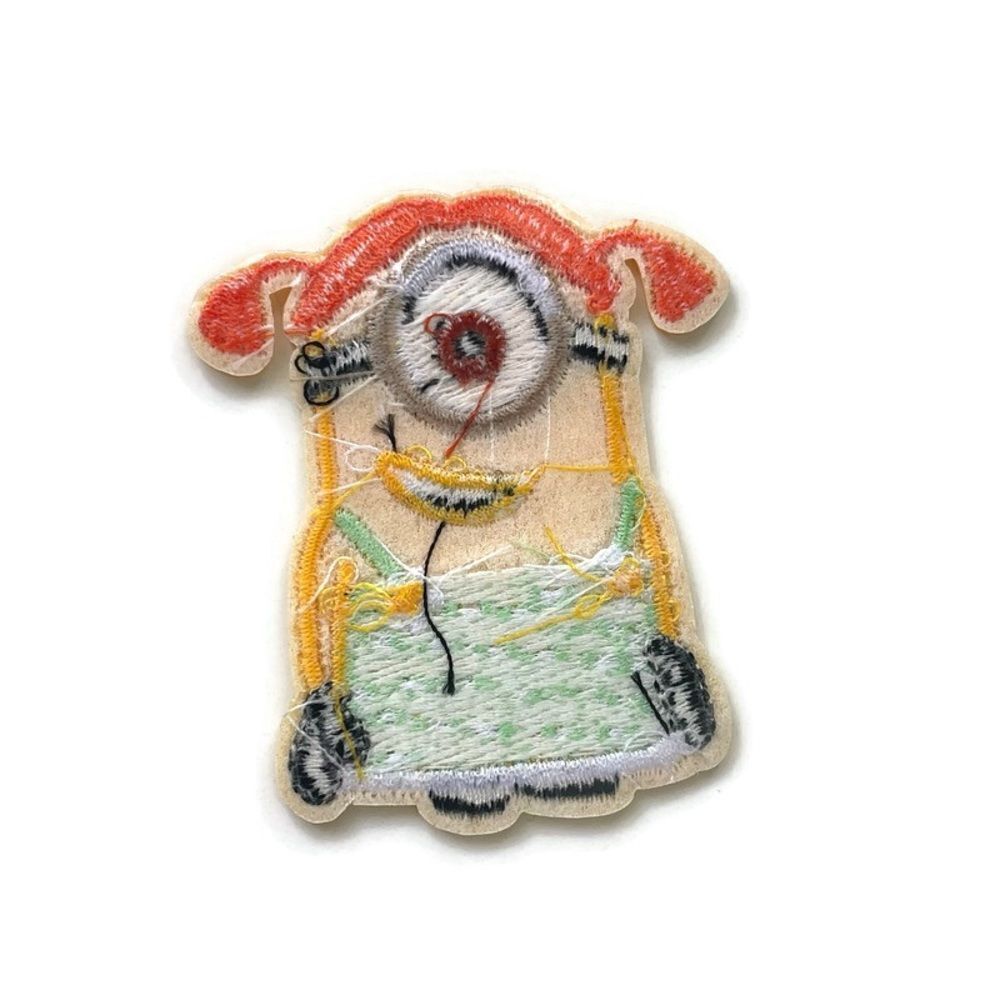 Stuart Minion Embroidered Patch - Picture 3 of 3